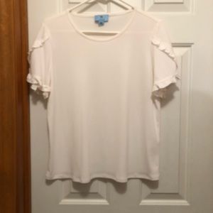 Size Large short-sleeved white blouse by Ce Ce